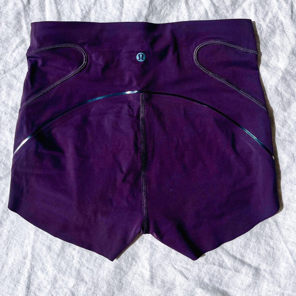 Lululemon Nulux Tight Fit High Rise Track Short 2.5” - Grape Purple - Size 6 EUC